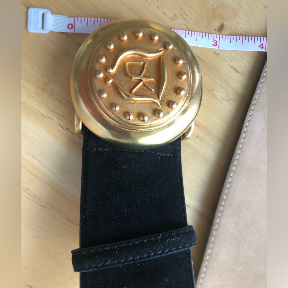 Donna Karan Vintage Luxury Couture Wide Black Suede Belt with Gold Medallion - Picture 11 of 15